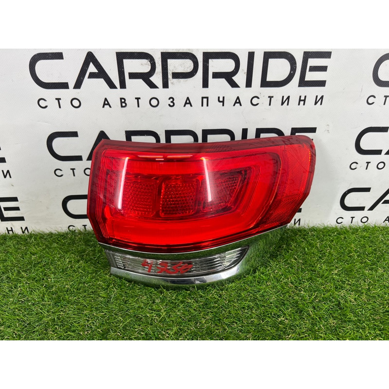 Задний фонарь (оптика) Jeep Grand Cherokee WK2 2014 3.0 Diesel EXF 68110016AC