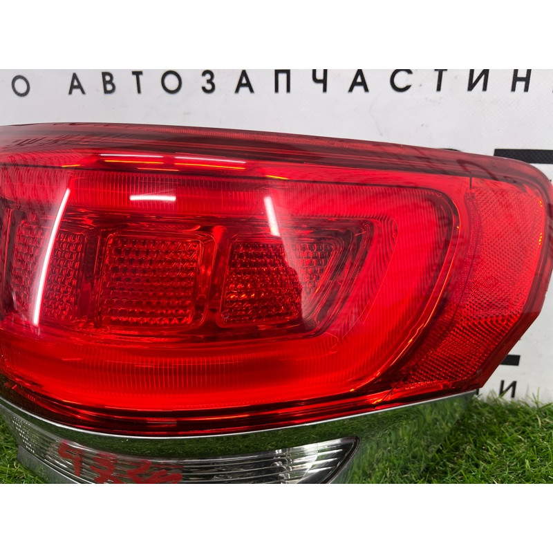 Задний фонарь (оптика) Jeep Grand Cherokee WK2 2014 3.0 Diesel EXF 68110016AC