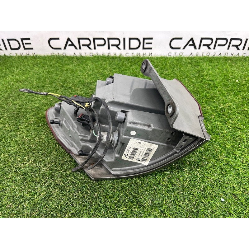 Задний фонарь (оптика) Jeep Grand Cherokee WK2 2014 3.0 Diesel EXF 68110016AC