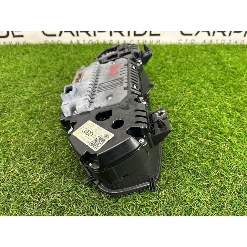 Панель приборов (салон) AUDI A4 B9 2017 2.0 DBPA 8W5920870B