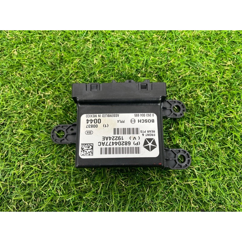 Блок управления парктрониками (электрика / блок управления) Jeep Grand Cherokee WK2 2014 3.0 Diesel EXF 68204477AC