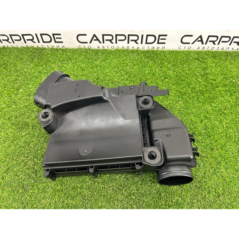 Корпус воздушного фильтра (впускная система) BMW 5-series Gran Turismo F07 2011 3.0 N55B30 13717583725