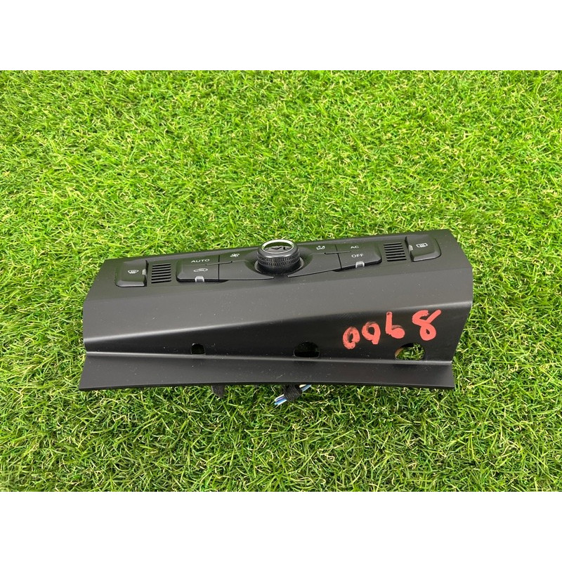 Блок управления климат-контролем (электрика / блок управления) AUDI A4 B8 2012 2.0 CAEB 8T1820043AGXZF