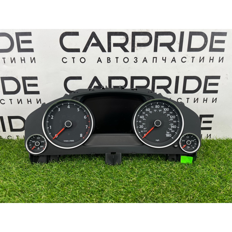 Панель приборов (салон) Volkswagen Touareg NF 2013 3.6 7P6920981E