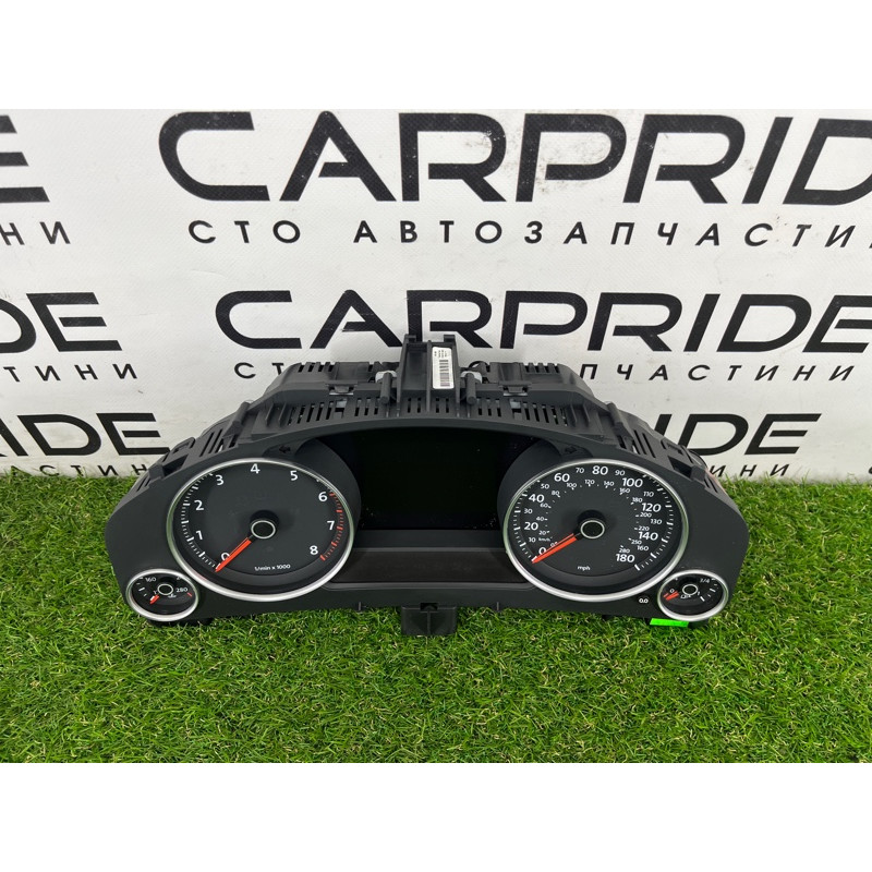 Панель приборов (салон) Volkswagen Touareg NF 2013 3.6 7P6920981E