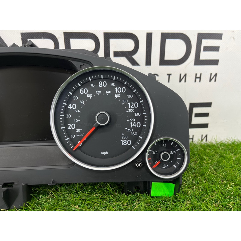 Панель приборов (салон) Volkswagen Touareg NF 2013 3.6 7P6920981E
