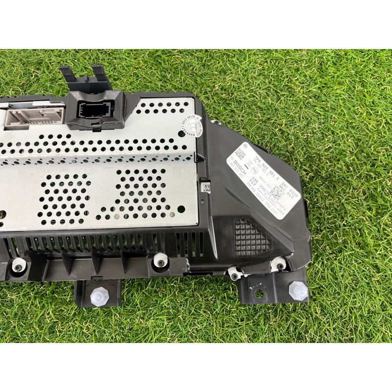 Панель приборов (салон) Volkswagen Touareg NF 2013 3.6 7P6920981E