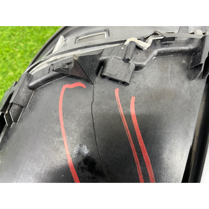 Фара (оптика) BMW 7-series F02 2011 4.4 N63 63117228424