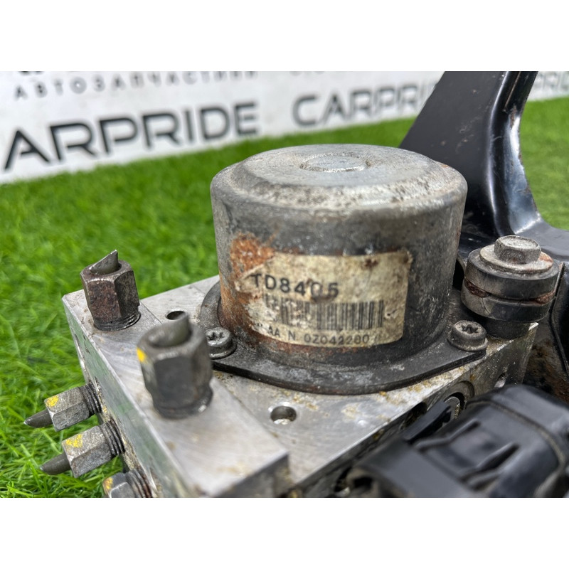 Блок abs (тормозная система) Nissan Juke F15 2011 1.6 476601KA4C