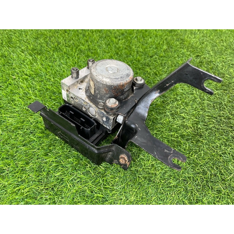 Блок abs (тормозная система) Nissan Juke F15 2011 1.6 476601KA4C