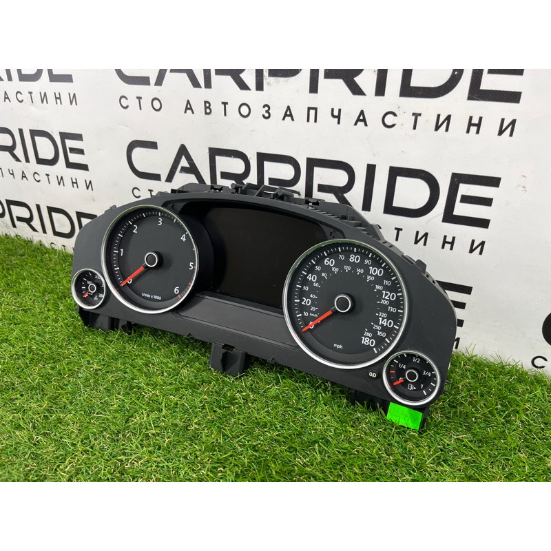 Панель приборов (салон) Volkswagen Touareg NF 2011 3.0 TDI 7P6920980N