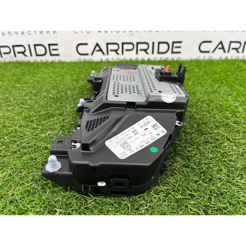 Панель приборов (салон) Volkswagen Touareg NF 2011 3.0 TDI 7P6920980N