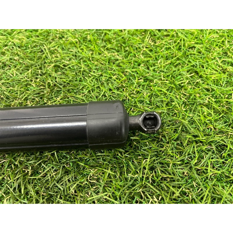 Привод двери багажника (электрика) Volkswagen Touareg NF 2013 3.6 7P6827851FIIT