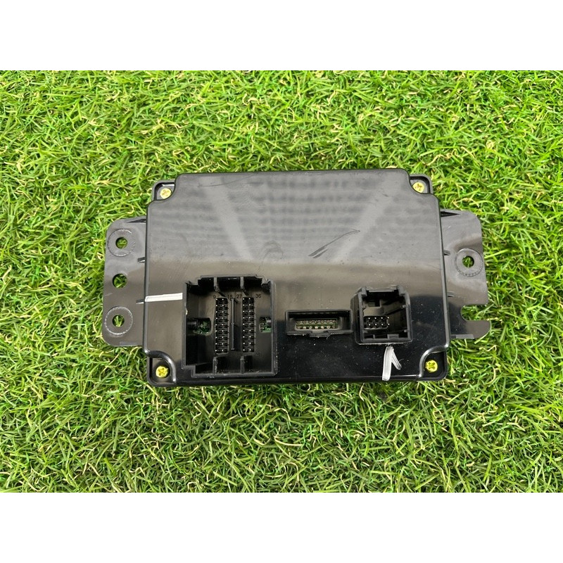 Блок управления климат-контролем (электрика / блок управления) Jeep Grand Cherokee WK2 2014 3.0 Diesel EXF 68110610AK