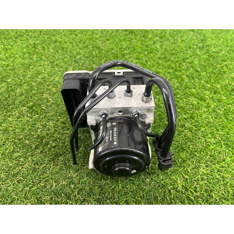 Блок abs (тормозная система) Volkswagen Touareg NF 2013 3.6 7P0614517M