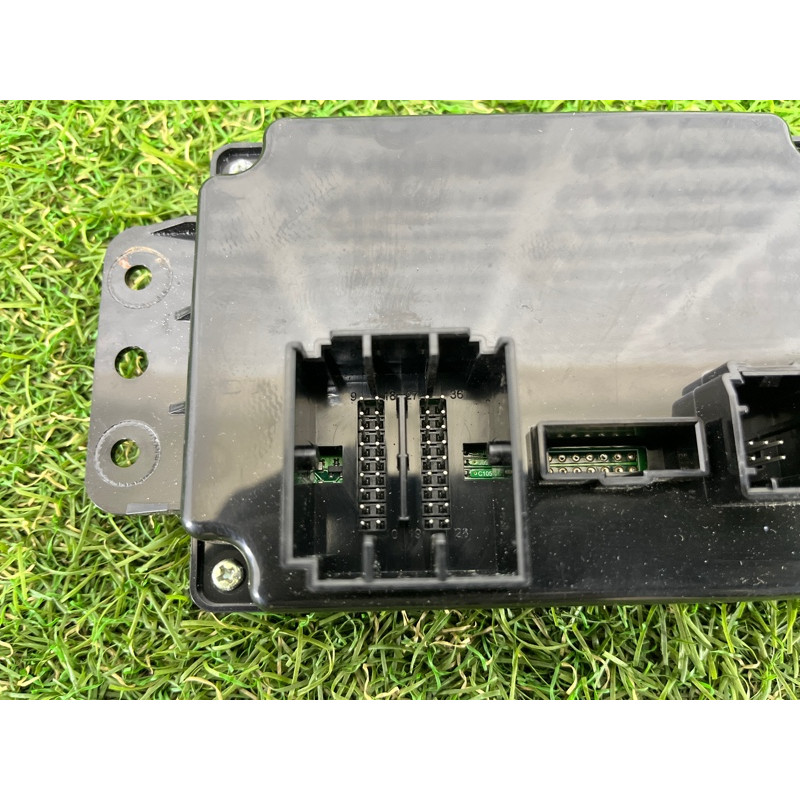 Блок управления климат-контролем (электрика / блок управления) Jeep Grand Cherokee WK2 2017 3.6 68310360AA