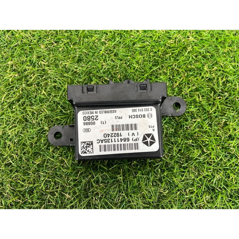 Блок управления парктрониками (электрика / блок управления) Jeep Grand Cherokee WK2 2020 3.6 68411135AC