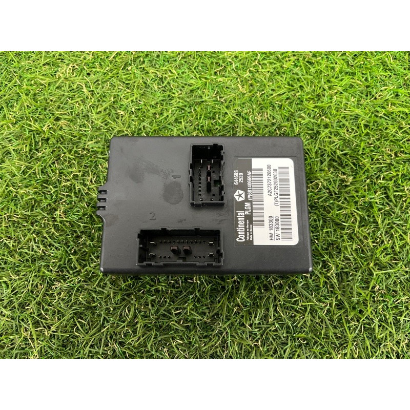 Блок управления крышки багажника (электрика / блок управления) Jeep Grand Cherokee WK2 2020 3.6 68140669AF