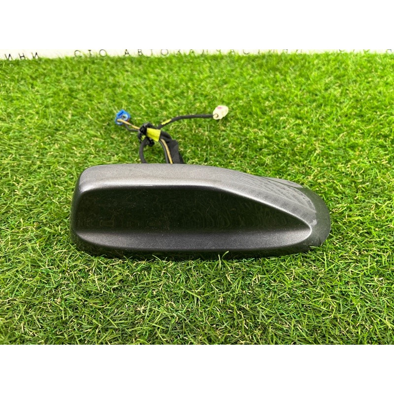 Антенна (электрика) Jeep Grand Cherokee WK2 2014 3.0 Diesel EXF 1YG06LAUAC