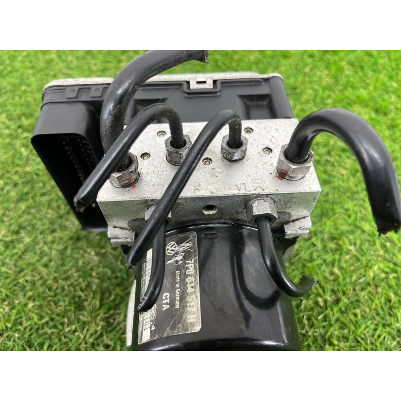 Блок abs (тормозная система) Volkswagen Touareg NF 2011 3.0 TDI 7P0614517H