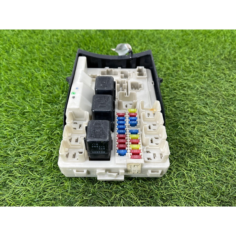 Блок запобіжників (електрика) Infiniti G35 V35 2004 284B7AQ007