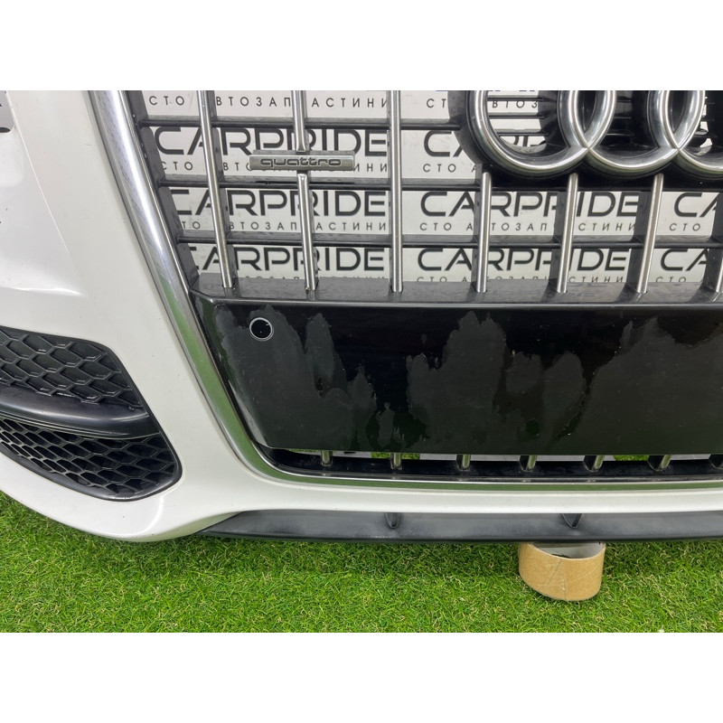 Бампер (наружные элементы кузова) AUDI Q5 8R 2012 3.2 CALB 8R0807105CGRU