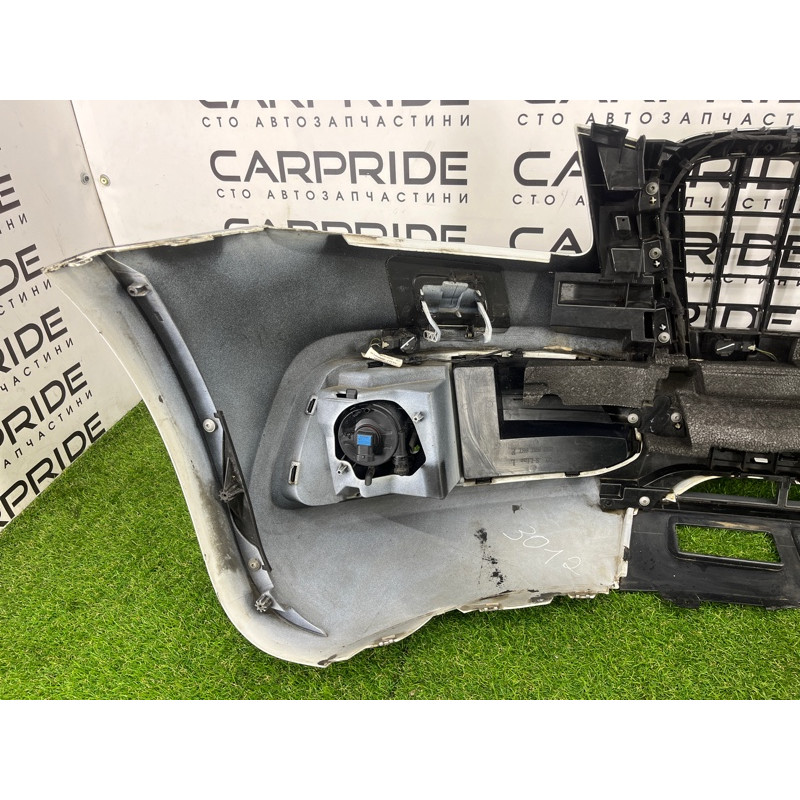 Бампер (наружные элементы кузова) AUDI Q5 8R 2012 3.2 CALB 8R0807105CGRU
