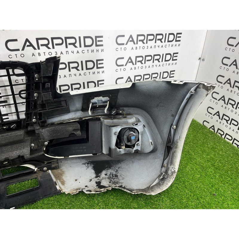 Бампер (наружные элементы кузова) AUDI Q5 8R 2012 3.2 CALB 8R0807105CGRU