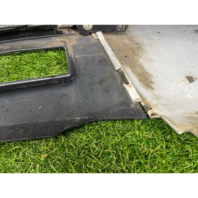 Бампер (наружные элементы кузова) AUDI Q5 8R 2012 3.2 CALB 8R0807105CGRU