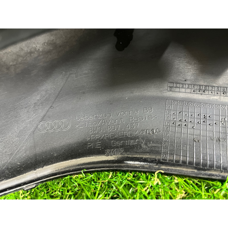 Бампер (зовнішні елементи кузова) AUDI A4 B9 2017 2.0 DBPA 8W0807241GRU