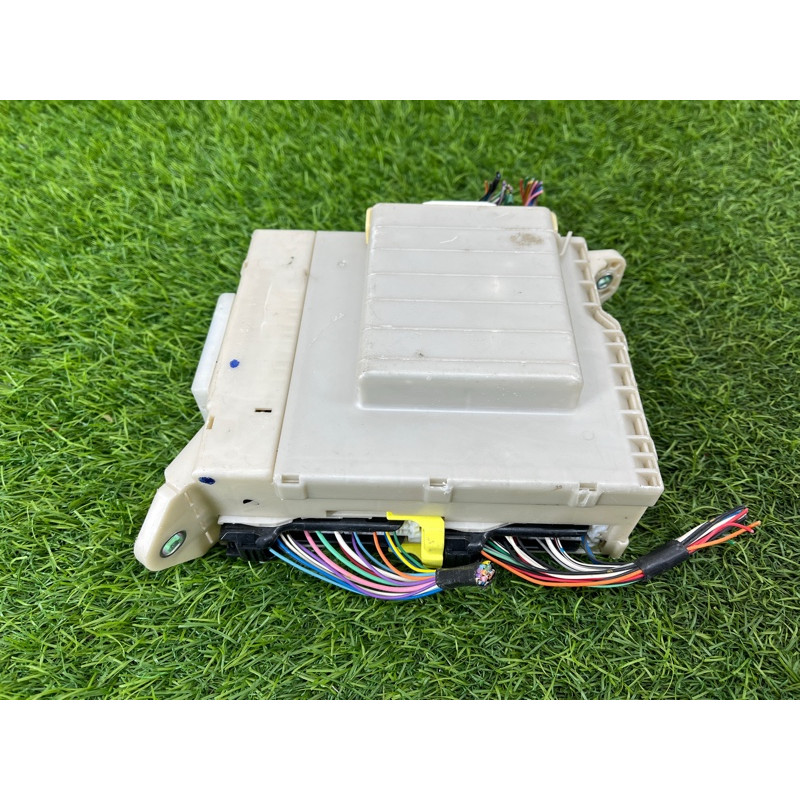 Блок предохранителей (электрика) Lexus GS S190 2006 8273030291