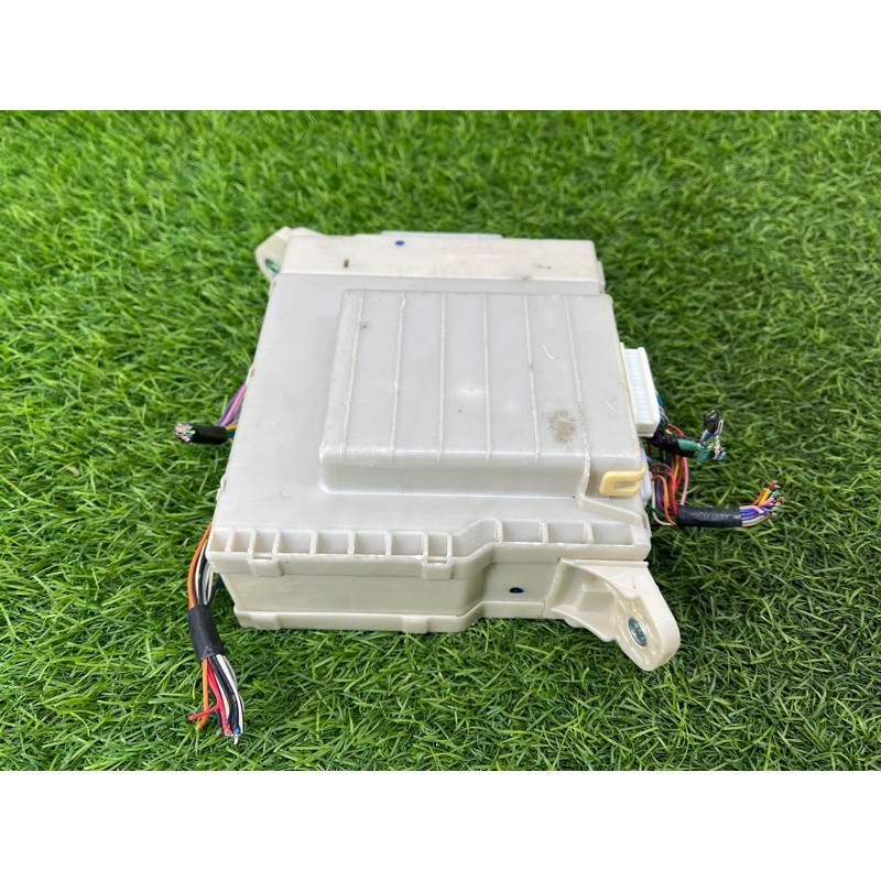 Блок предохранителей (электрика) Lexus GS S190 2006 8273030291