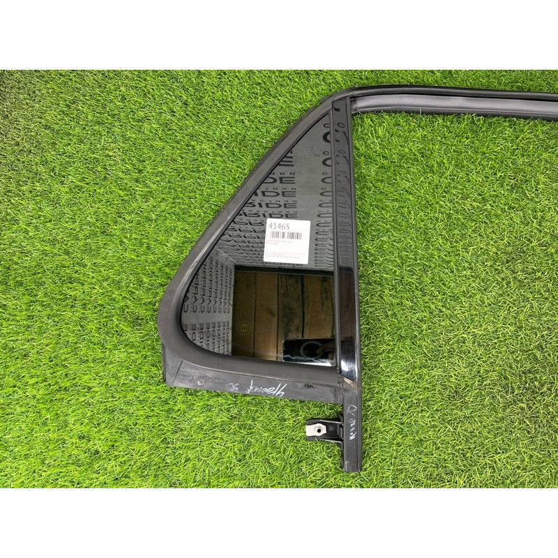 Форточка двери (кузов и элементы) Ford Explorer MK5 2017 3.7 BB5Z7825766B