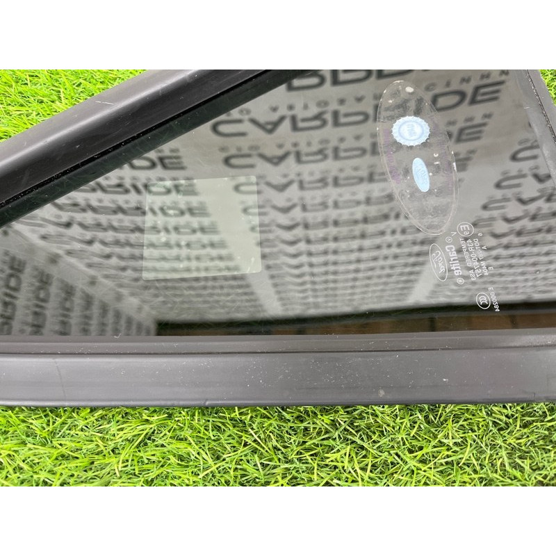 Форточка двери (кузов и элементы) Ford Explorer MK5 2017 3.7 BB5Z7825766B