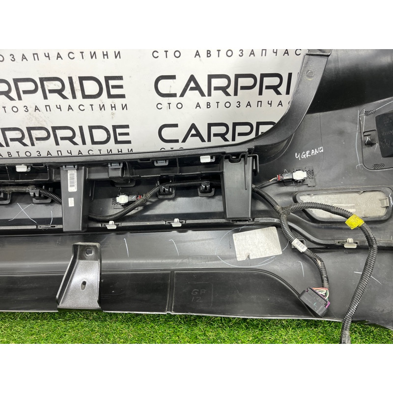 Бампер (наружные элементы кузова) Jeep Grand Cherokee WK2 2020 3.6 68310168AB