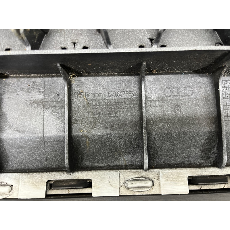 Бампер (наружные элементы кузова) AUDI Q5 8R 2012 3.2 CALB 8R0807303BGRU