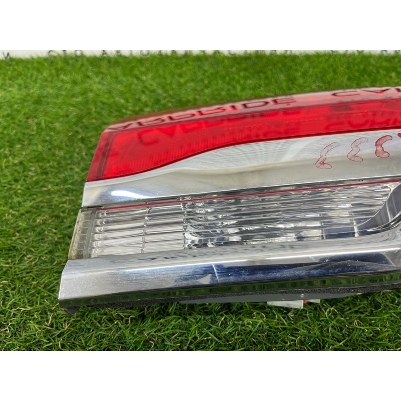 Задний фонарь (оптика) Jeep Grand Cherokee WK2 2017 68110047AD