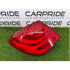 Задний фонарь