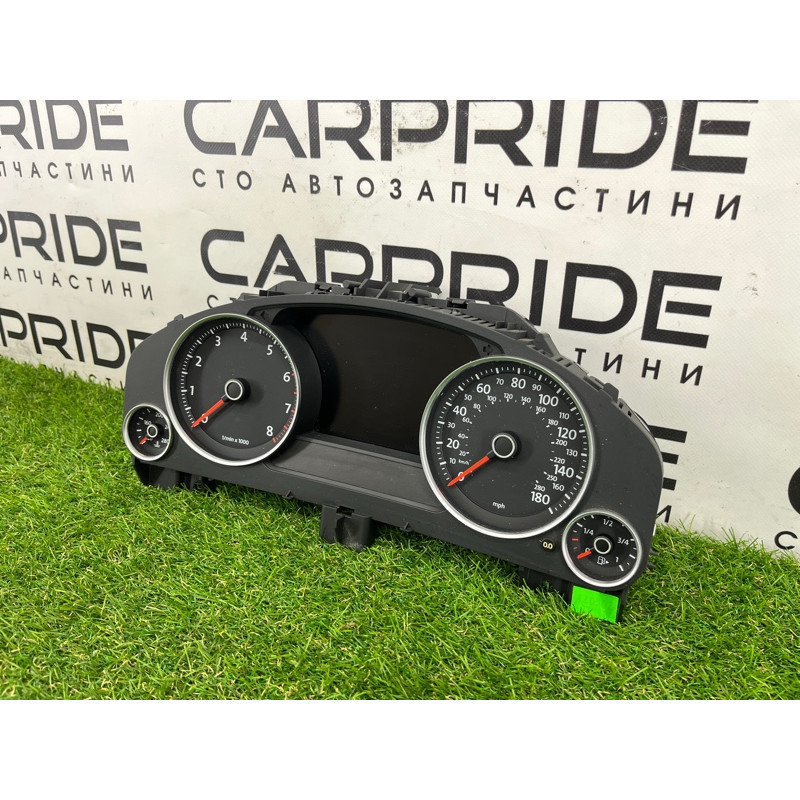 Панель приборов (салон) Volkswagen Touareg NF 2012 3.6 CGRA 7P6920981E