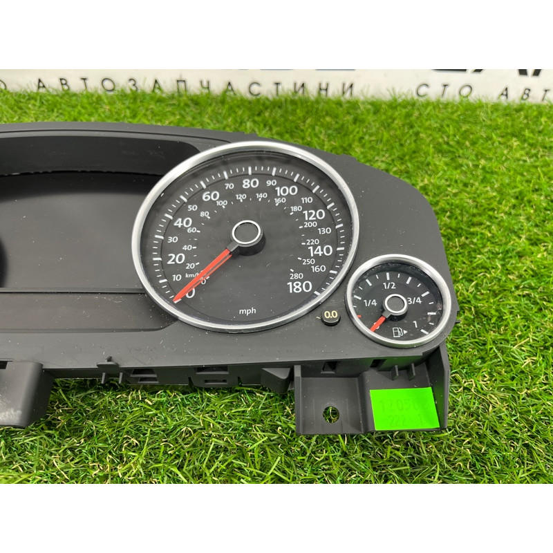 Панель приборов (салон) Volkswagen Touareg NF 2012 3.6 CGRA 7P6920981E