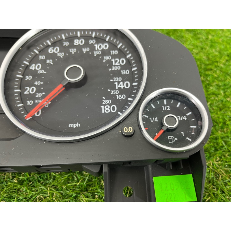 Панель приборов (салон) Volkswagen Touareg NF 2012 3.6 CGRA 7P6920981E