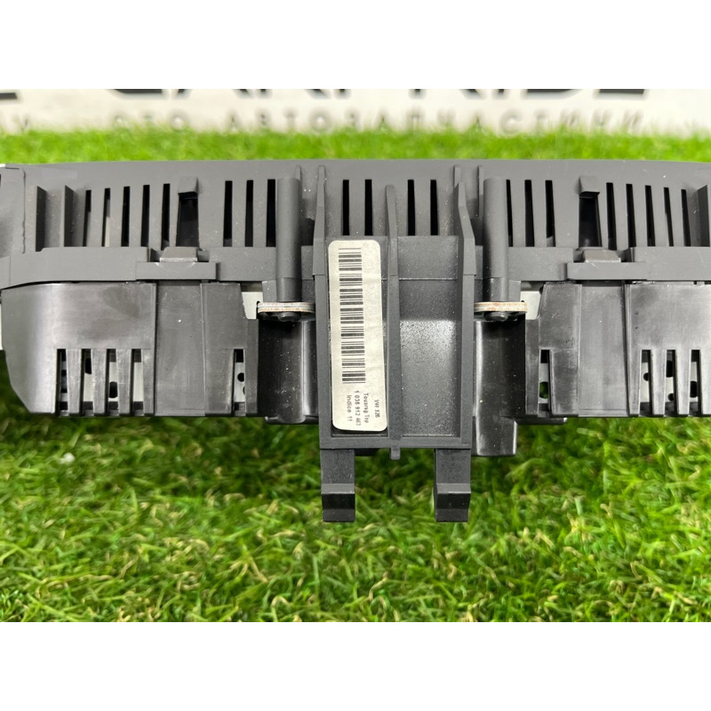 Панель приборов (салон) Volkswagen Touareg NF 2012 3.6 CGRA 7P6920981E