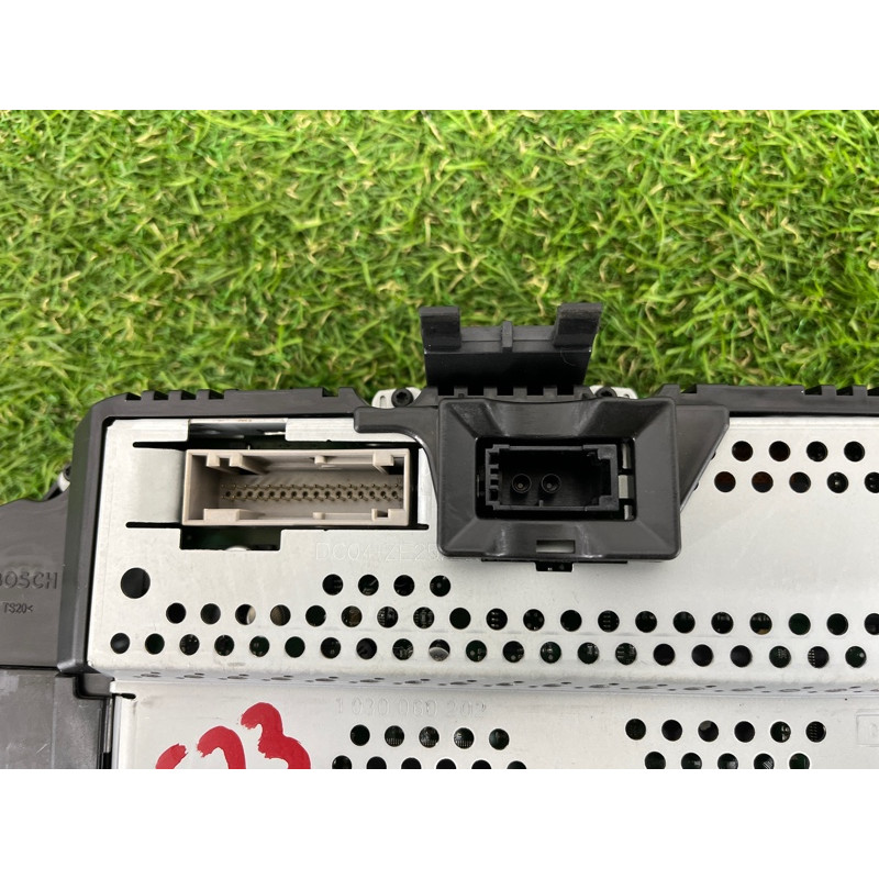 Панель приборов (салон) Volkswagen Touareg NF 2012 3.6 CGRA 7P6920981E