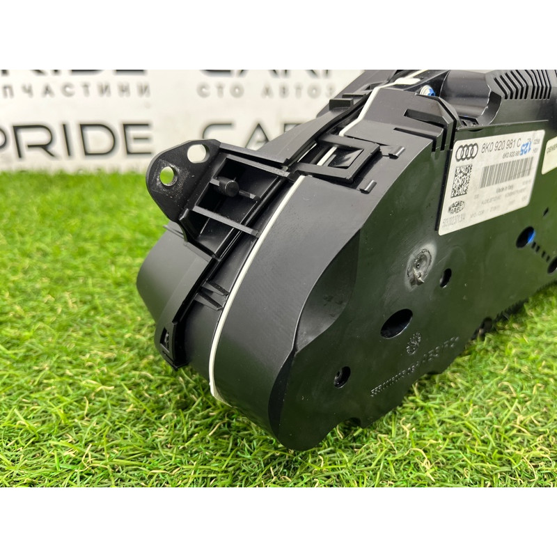 Панель приборов (салон) AUDI A4 B8 2012 2.0 CAEB 8K0920981C