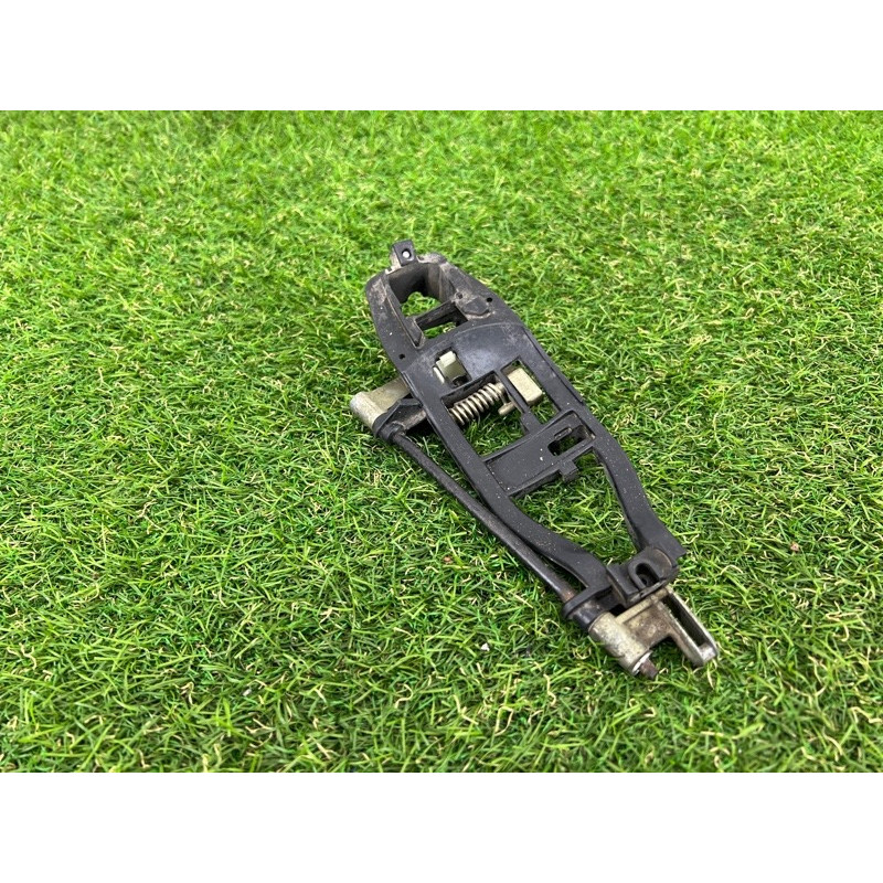 Кронштейн ручки дверей (кузов і елементи) BMW 3-series E46 51218253453