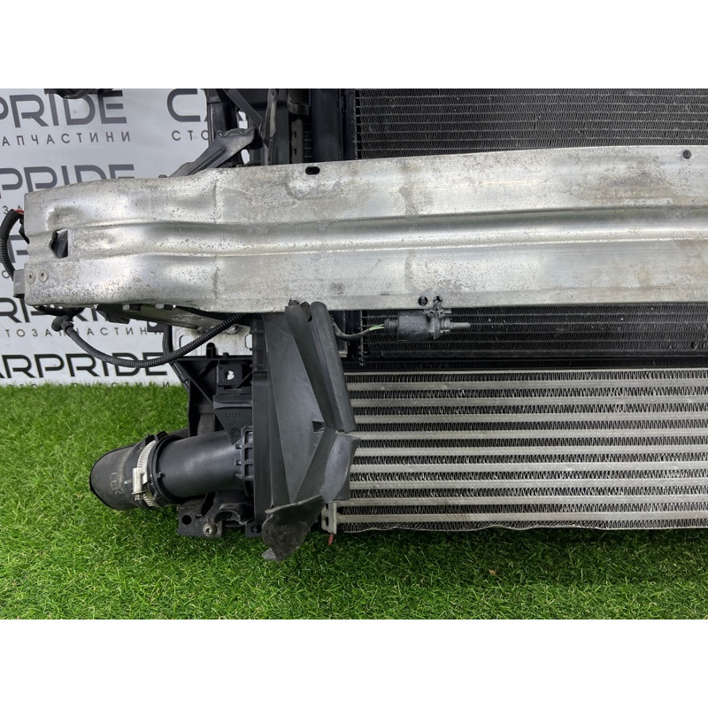 Телевизор (передняя часть кузова) (наружные элементы кузова) AUDI A4 B8 2012 2.0 CAEB 8K0805594L