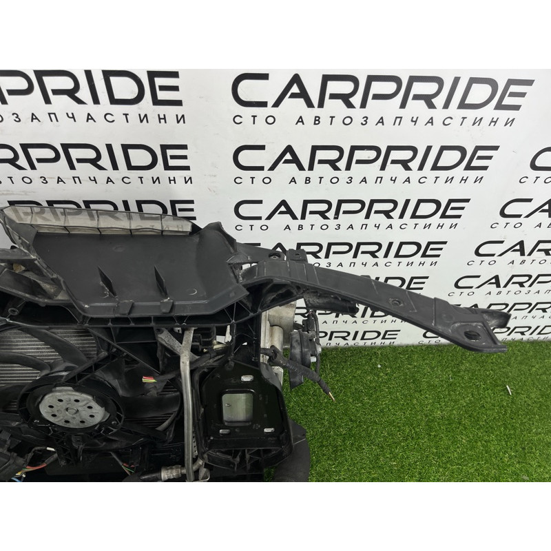 Телевизор (передняя часть кузова) (наружные элементы кузова) AUDI A4 B8 2012 2.0 CAEB 8K0805594L