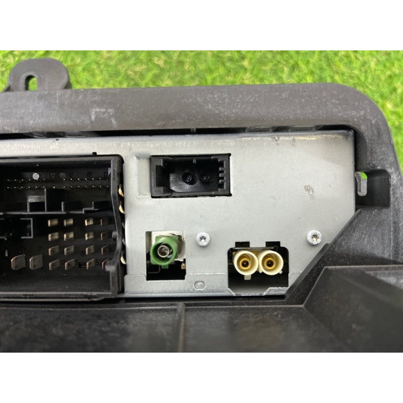 Блок радиоприемника (электрика / блок управления) AUDI Q5 8R 2012 3.2 CALB 4G0035080B