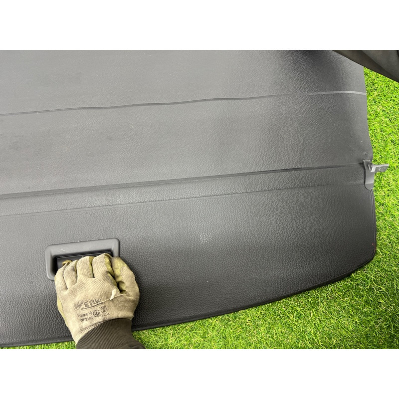 Шторка багажника (салон) Volkswagen Touareg NF 2011 3.0 TDI 7P6867773A45W