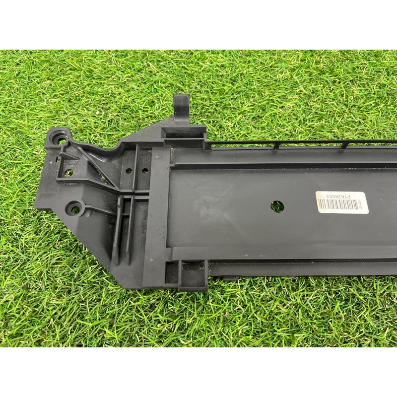 Рамка радиатора (кузов и элементы) BMW 5-series Gran Turismo F07 2011 3.0 N55B30 17517804619